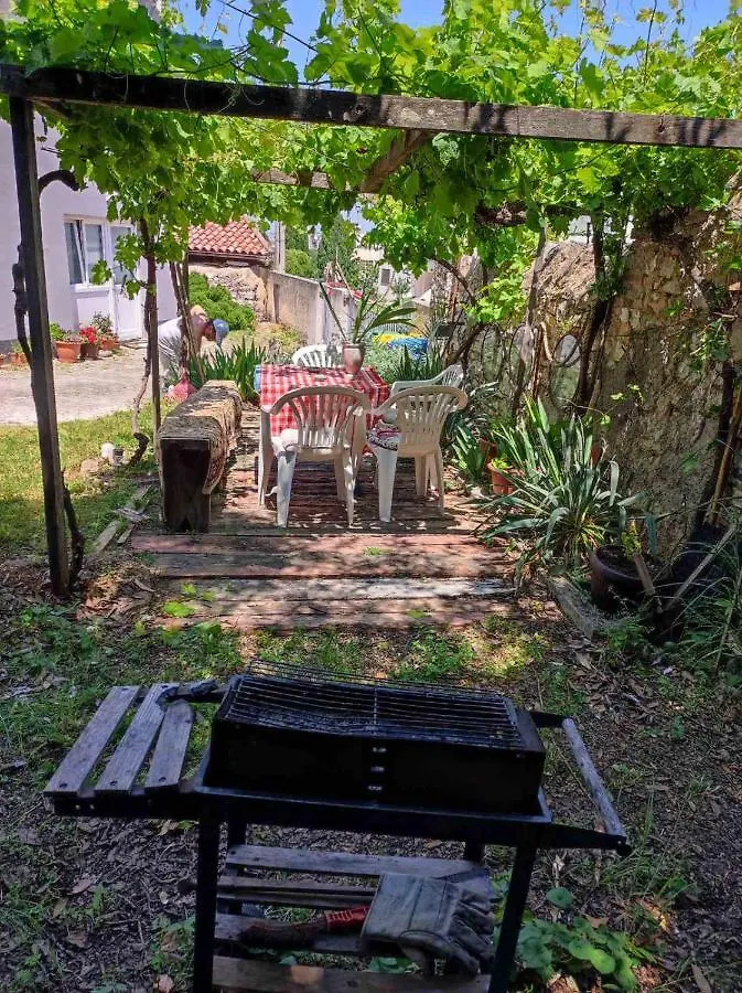 Konoba Yan Apartment Pula