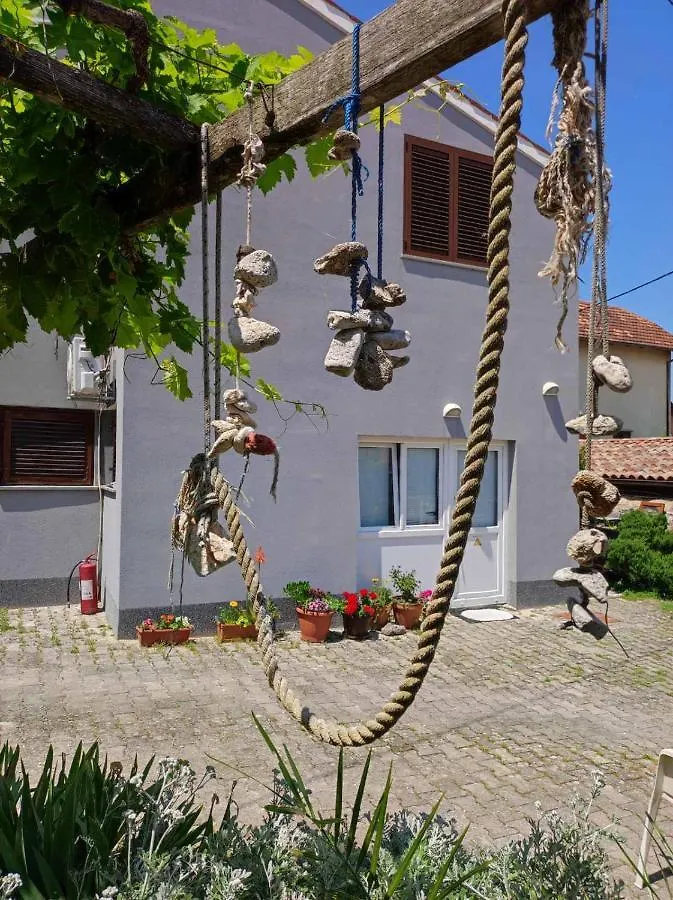 Konoba Yan Apartment Pula